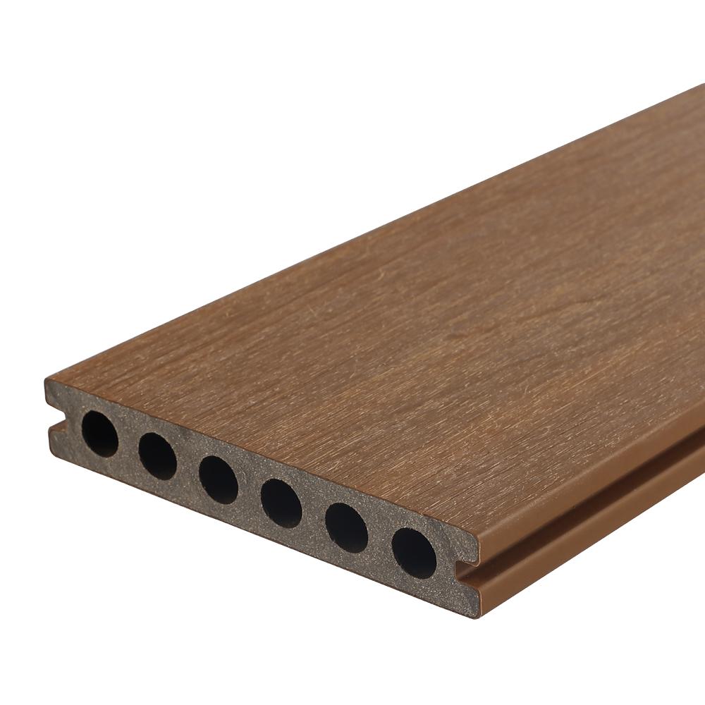 Newtechwood Ultra Shield Natural Voyager Series In X In X Ft