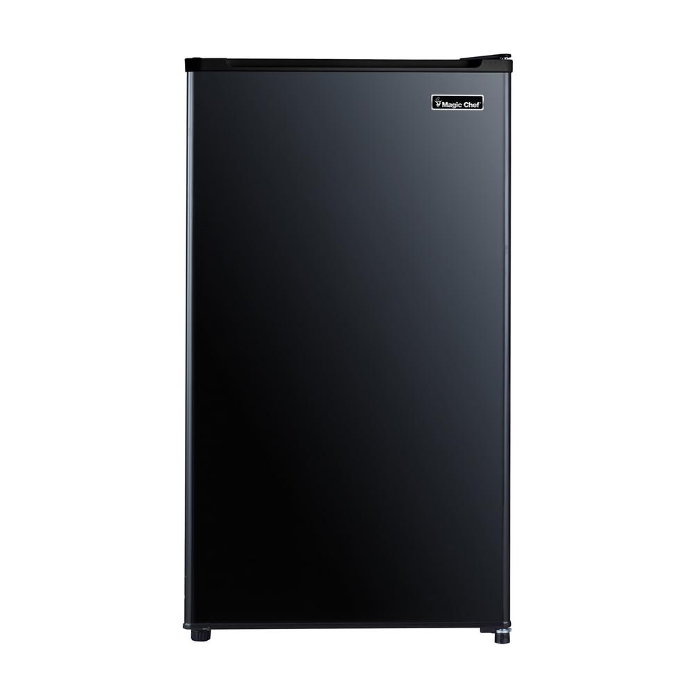 Magic Chef 3 2 Cu Ft Mini Fridge With Freezerless Design In Black