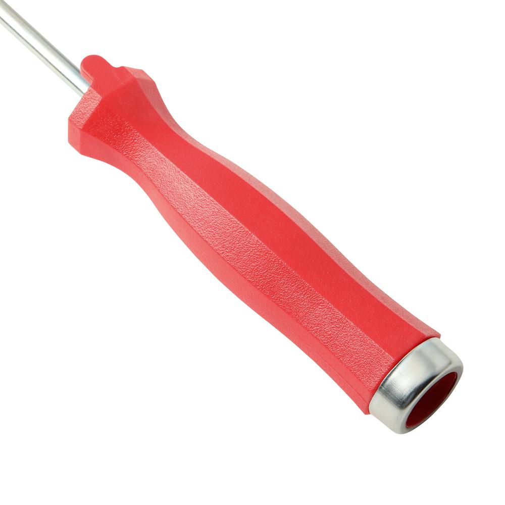 Roller featuring an extension pole compatible design Roller featuring an extension pole compatible design