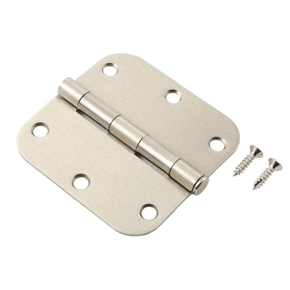 Hinge that arrives with all necessary mounting screws Hinge that arrives with all necessary mounting screws