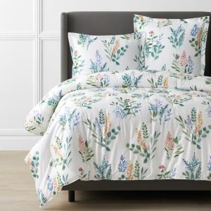 Legends Hotel Olivia Floral Wrinkle-Free Sateen Comforter
