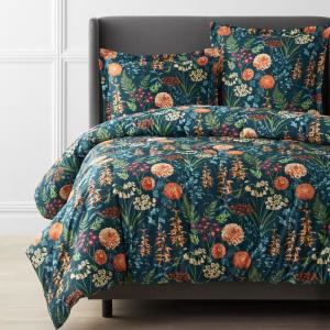 Legends Hotel Winter Garden Wrinkle-Free Sateen Comforter