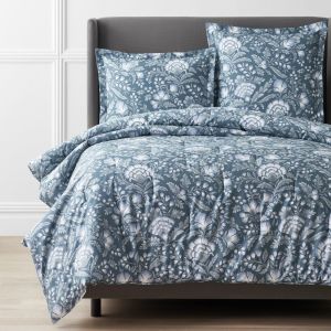 Legends Hotel Winter Damask Wrinkle-Free Blue Sateen Comforter