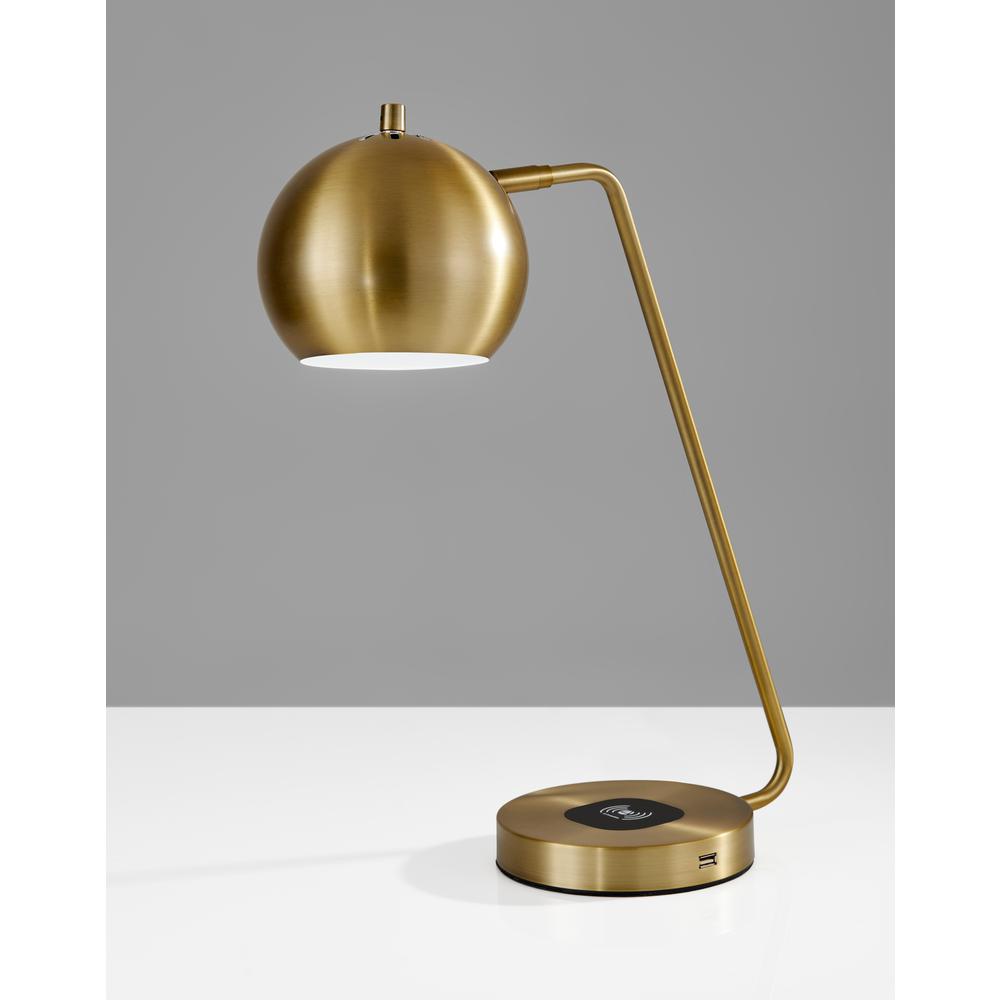 Adesso Emerson 20 5 In Antique Brass Led Desk Lamp With Qi