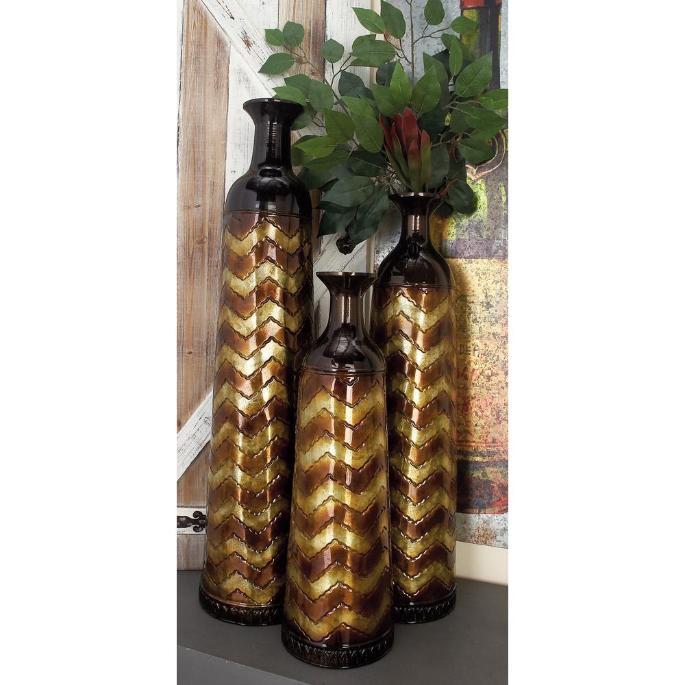 Mahogany Brown with Chocolate Brown and Light Brown Zigzag Patterns