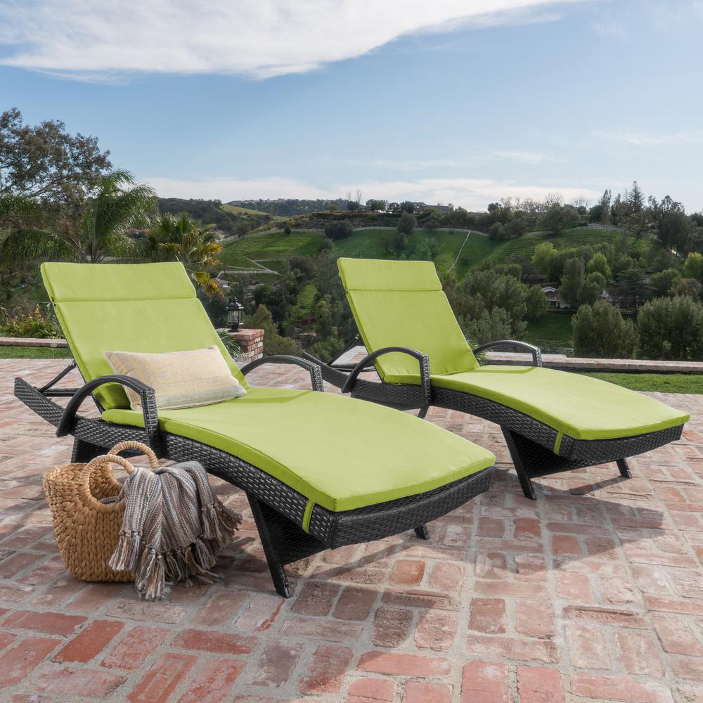 Salem Grey 4-Piece Wicker Outdoor Chaise Lounge with Green Cushions-16480 - The Home Depot