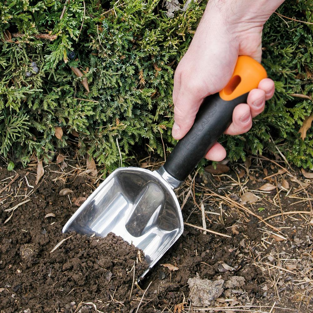 Bond 1903 Stainless Steel Series Serrated Trowel With Gel Grip Handle