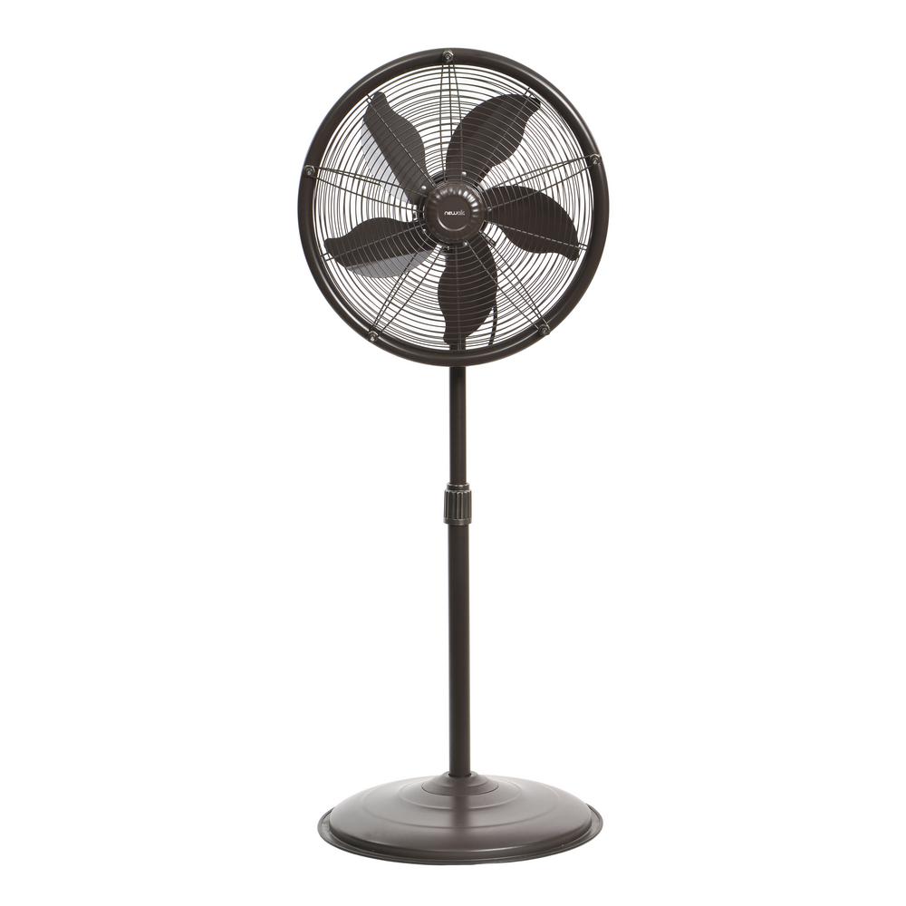NewAir 18 inch Outdoor Misting Fan by NewAir