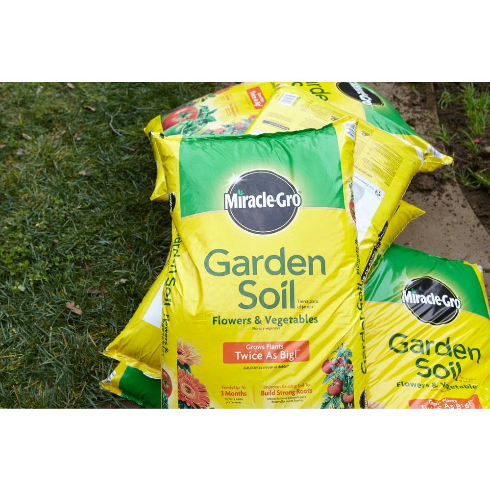 Miracle Gro 1 Cu Ft Garden Soil For Flowers And Vegetables The Home Depot