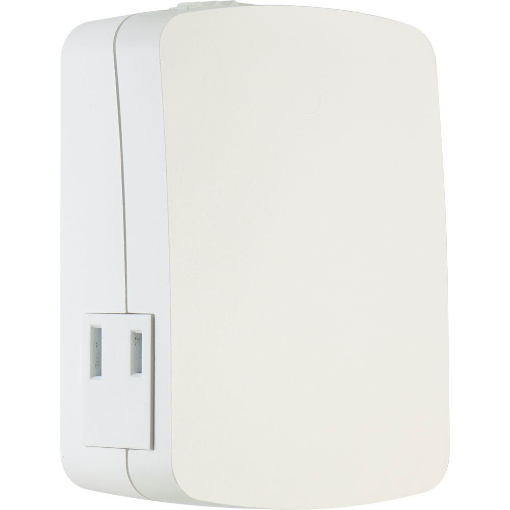 Defiant 10 Amp 7-Day Indoor Plug-In Corded App Timer, White by Defiant