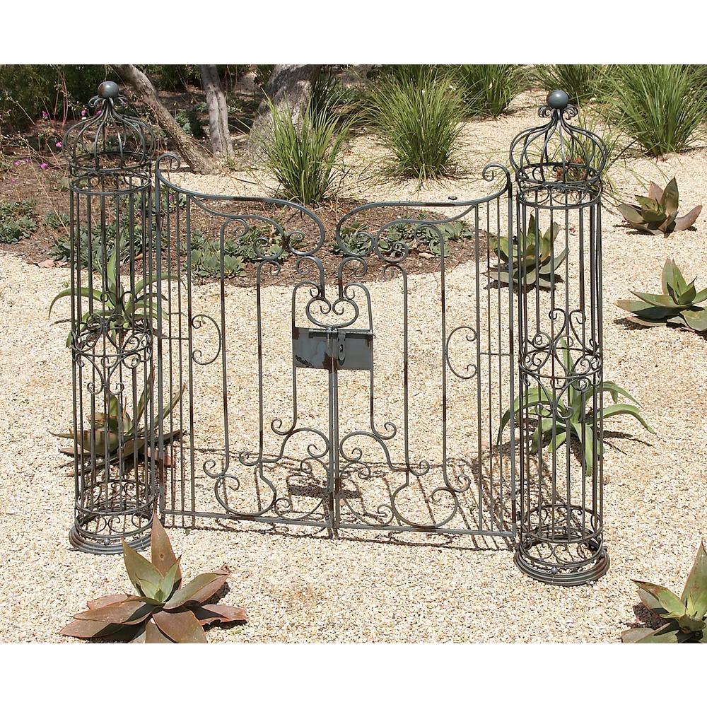 DecMode Outdoor 67  x 62  Brown Metal Traditional Garden Arbor