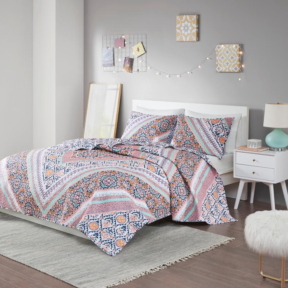 Intelligent Design Malia 2 Piece Aqua Twintwin Xl Printed Reversible Cotton Coverlet Set Id13 