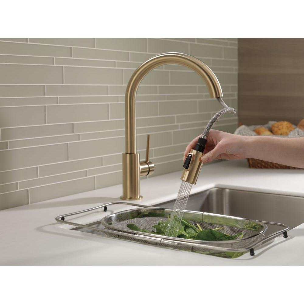 Delta Trinsic Single Handle Pull Down Sprayer Kitchen Faucet With Magnatite Docking In Champagne Bronze