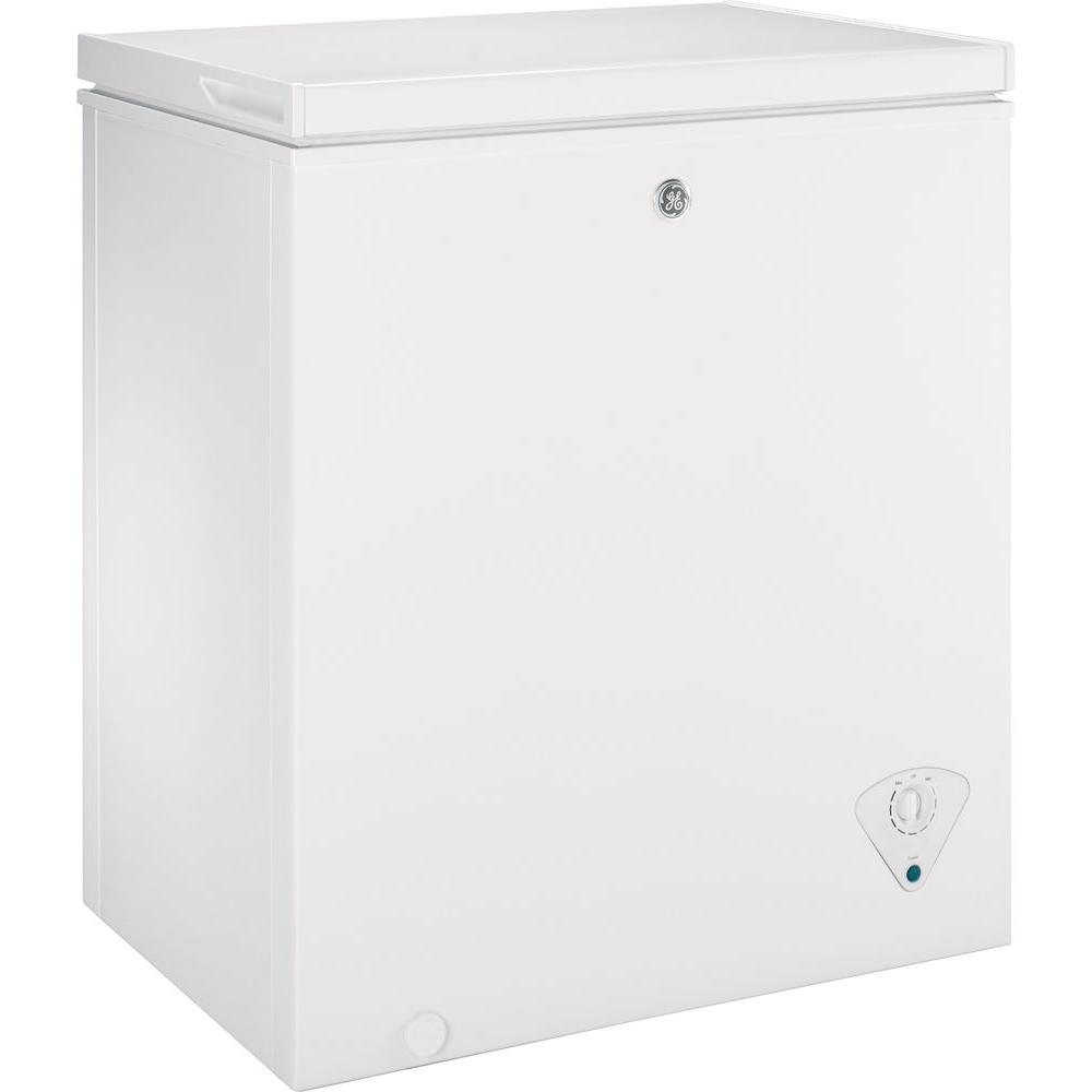 Ge Garage Ready 5 0 Cu Ft Manual Defrost Chest Freezer In White Fcm5skww The Home Depot