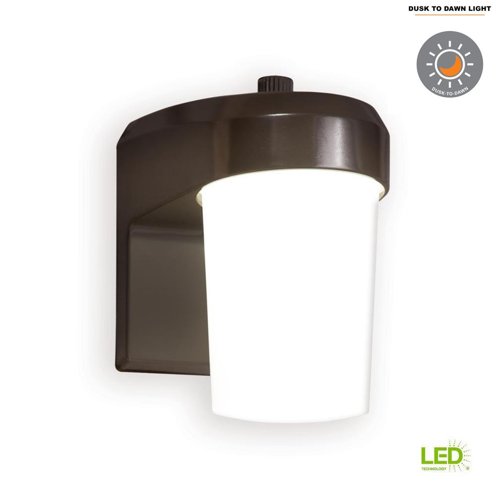 Dusk To Dawn Outdoor Wall Mounted Lighting Bronze Outdoor Integrated Led Entry And Patio Light