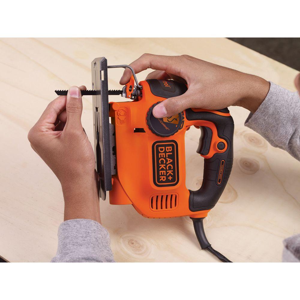 BLACK DECKER Jig Saw with Curve Control 5 Amp variablespeed Adjustable