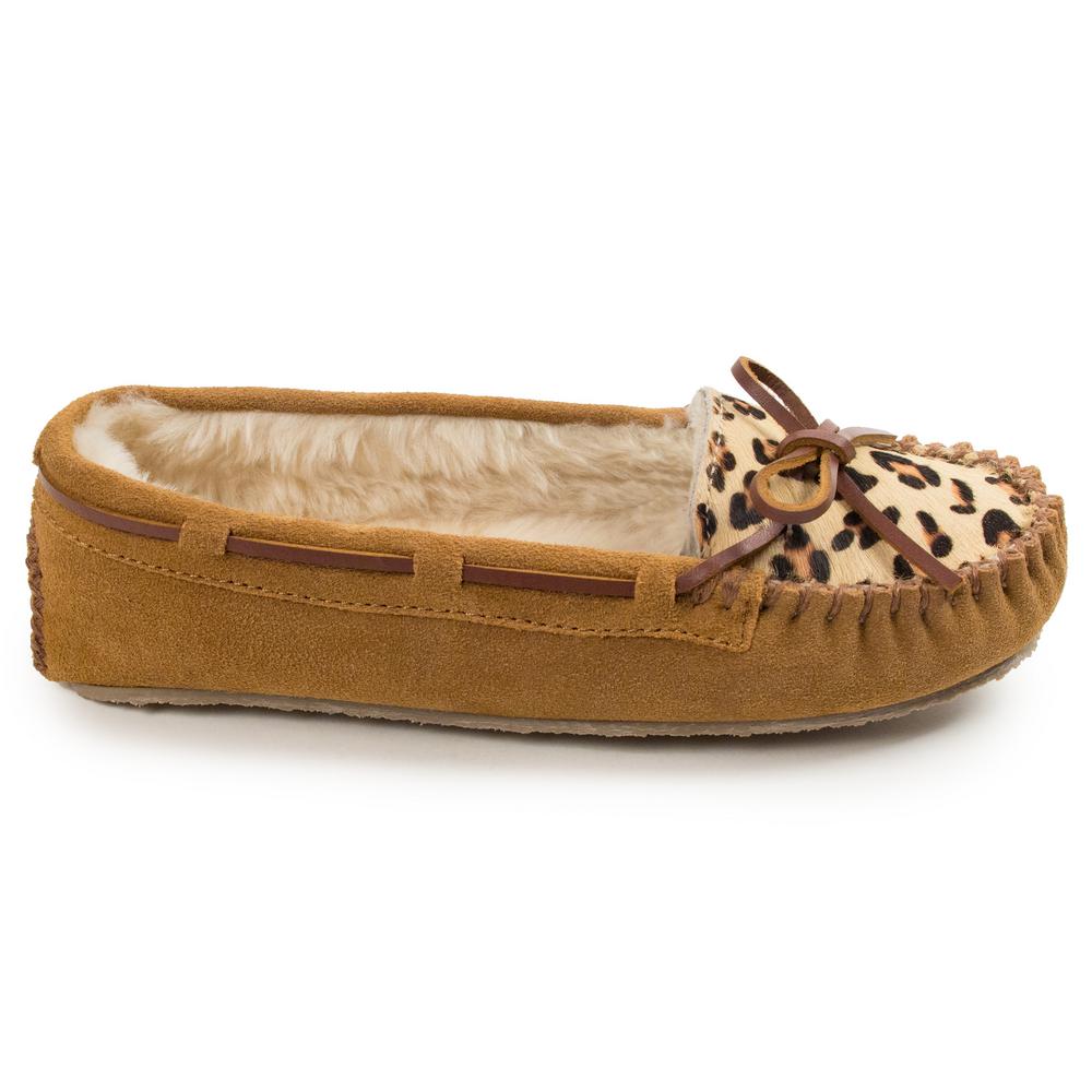 minnetonka leopard cally slipper