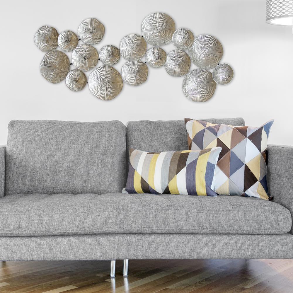 Stratton Home Decor Silver Circles Metal Wall S03905 The Stratton Home Decor Silver Circles Metal Wall