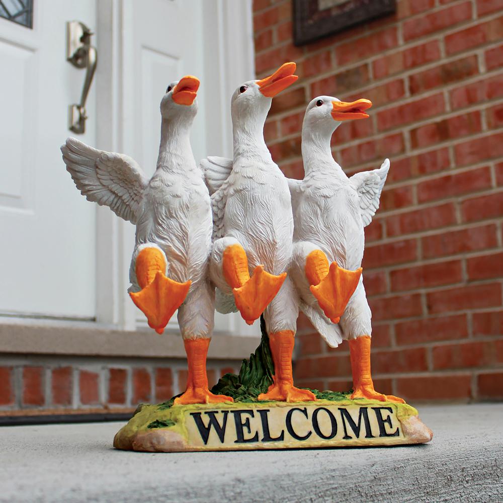 Design Toscano 11 5 In H Delightful Dancing Ducks Welcome Sign Statue Jq6260 The Home Depot