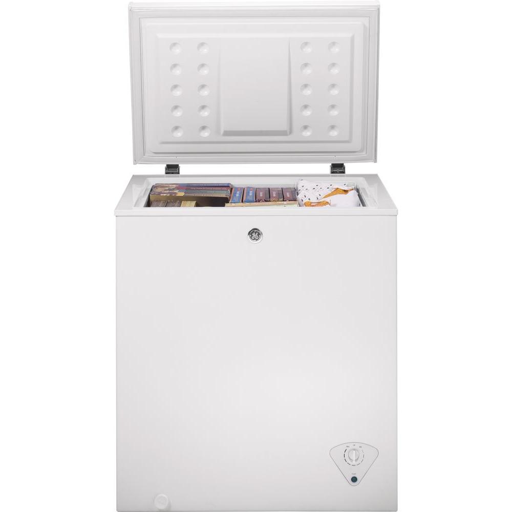 Ge Garage Ready 5 0 Cu Ft Manual Defrost Chest Freezer In White