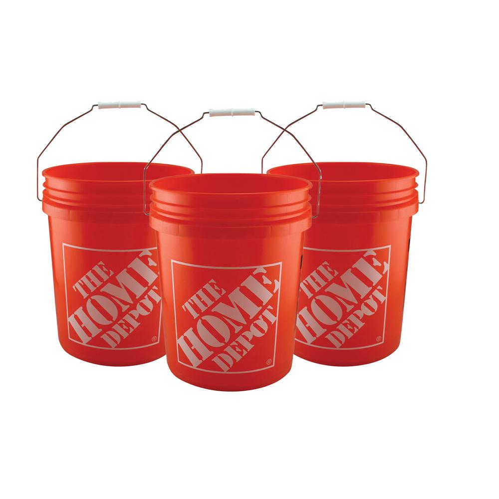 five gallon plastic buckets