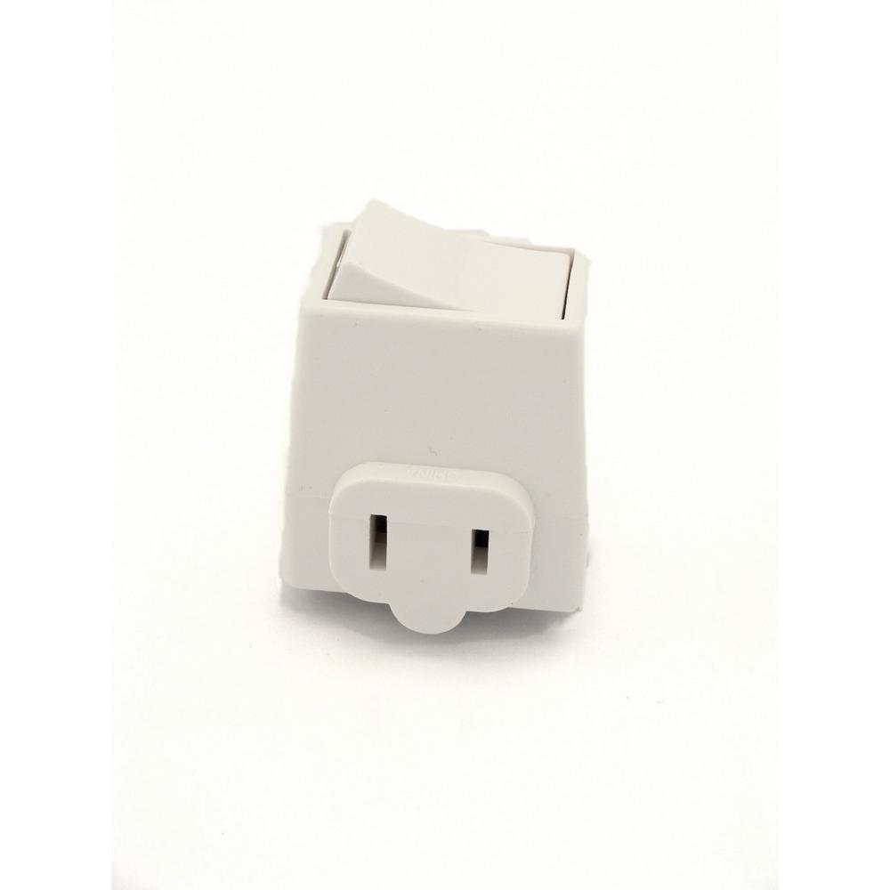 Leviton 1Outlet 15 Amp Grounded PlugIn Switch Tap with On/Off Switch