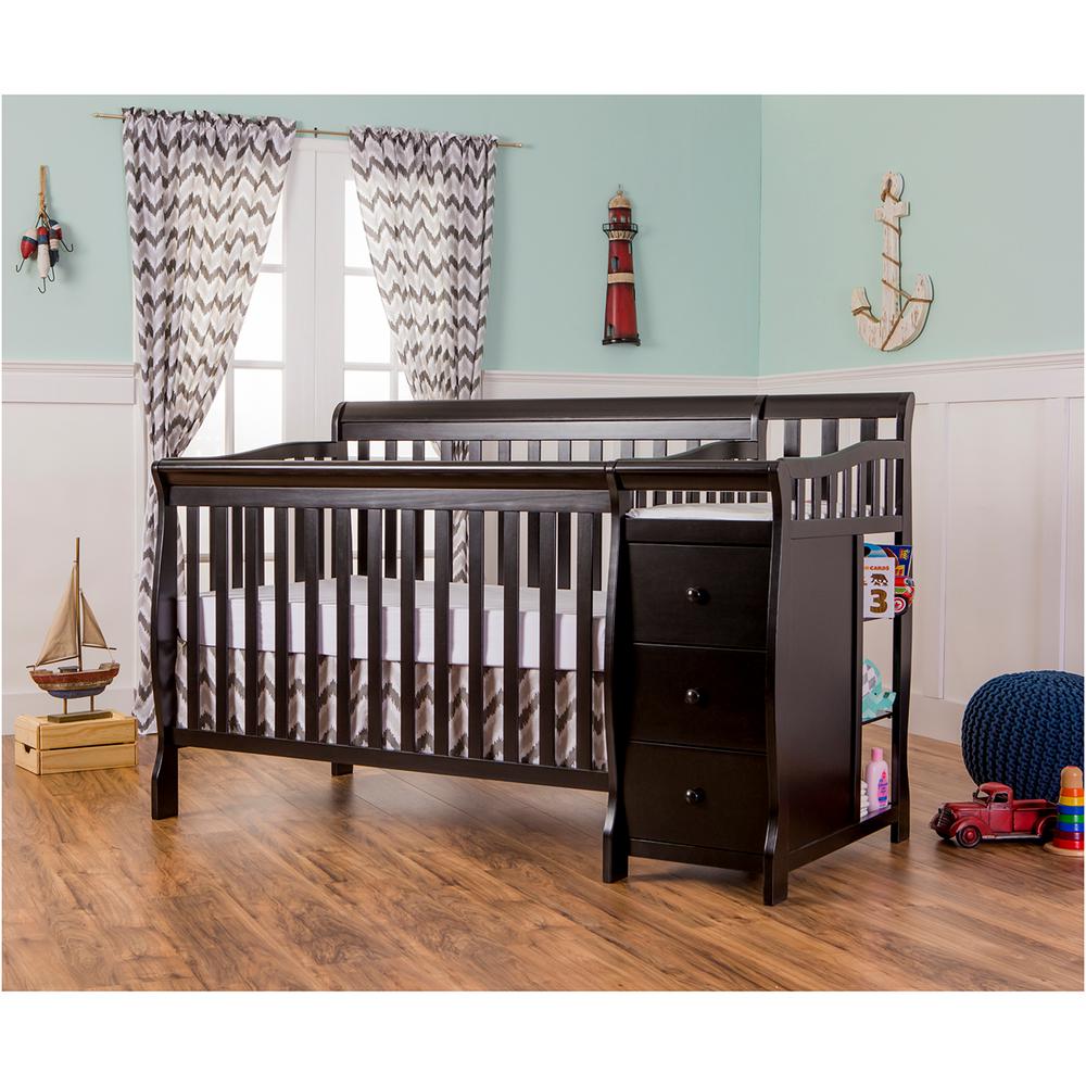 dream on me convertible crib with changing table