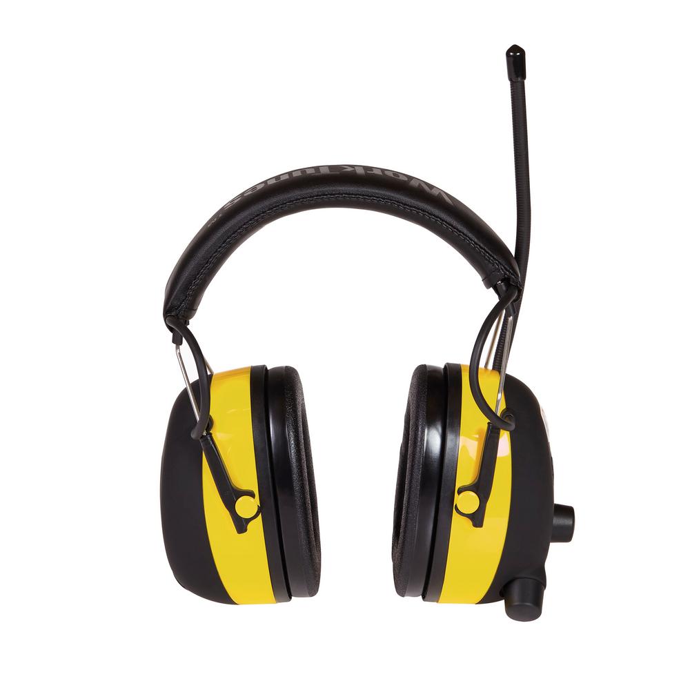 3M WorkTunes Digital Hearing Protector with AM/FM Stereo Radio (Case of 4) by 3M