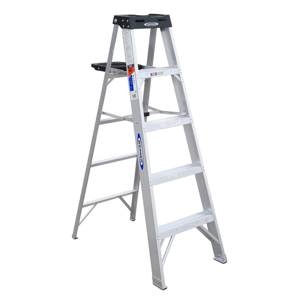 Werner 5 Ft Aluminum Step Ladder With 300 Lb Load Capacity Type Ia Duty Rating 375 The Home Depot