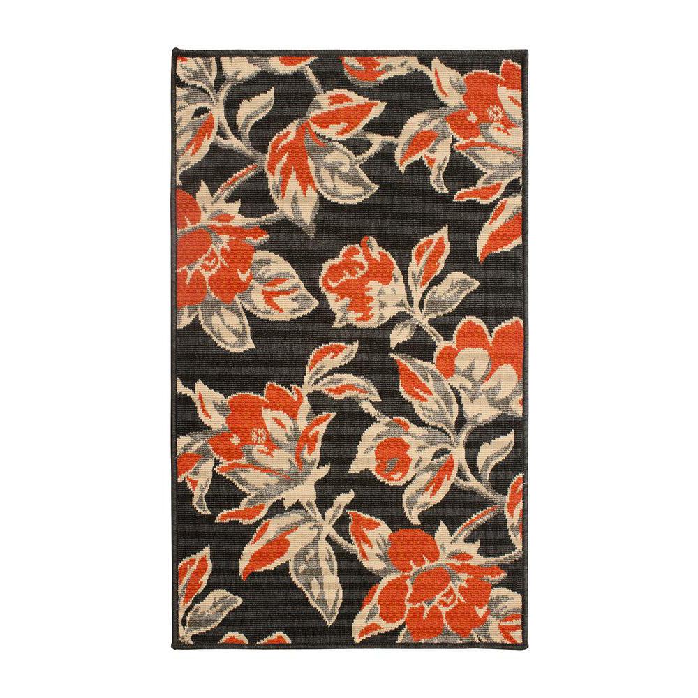 Laura Ashley Hydrangea Chamomile 6 ft. x 4 ft. Indoor/Outdoor Area Rug