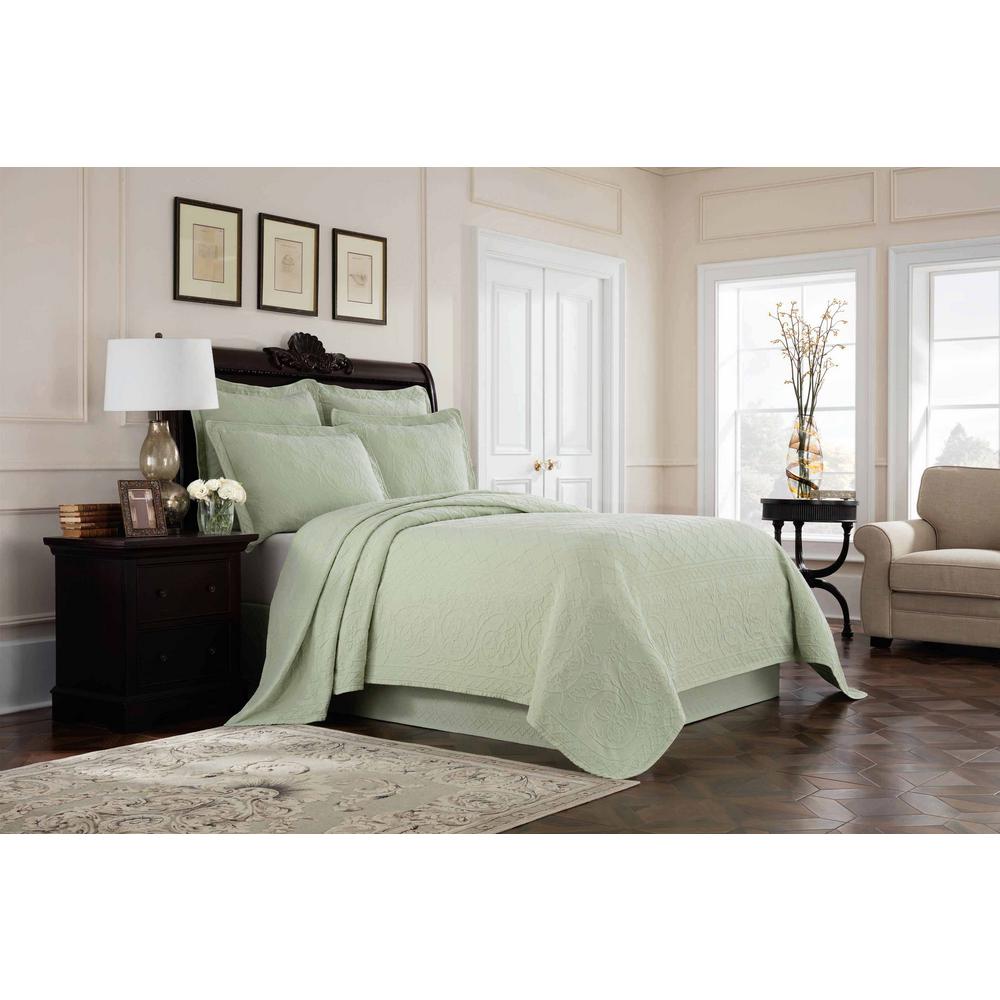 Royal Heritage Home Williamsburg Richmond Green Queen Coverlet Set