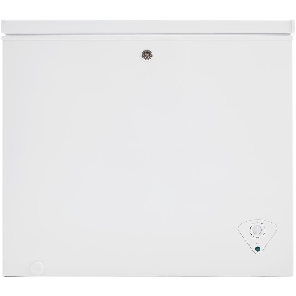 Ge Garage Ready 7 0 Cu Ft Manual Defrost Chest Freezer In White Fcm7skww The Home Depot
