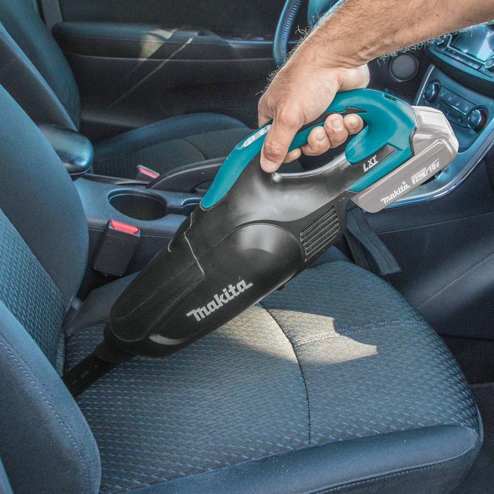 MAKITA Lithiumion Cordless Handheld Vacuum 18V W/ Soft Grip Handle