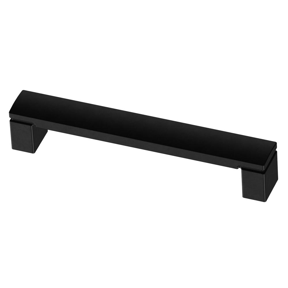 Contemporary Metal and Aluminum Pull - Brushed Nickel Finish Richelieu Hardware BP905160195 160 mm 6-1//4 in