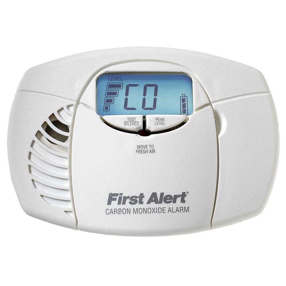 First Alert Battery Powered Carbon Monoxide Detector Alarm With Digital Display 1039727 The 8608