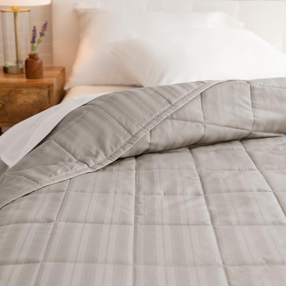 WELHOME The Alexander Cotton Castlerock King Quilt was $160.99 now $88.54 (45.0% off)