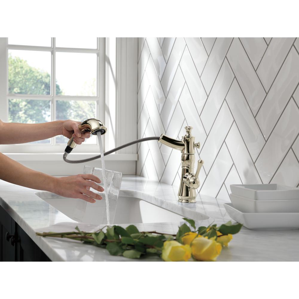 Delta Cassidy Single Handle Pull Out Sprayer Kitchen Faucet In