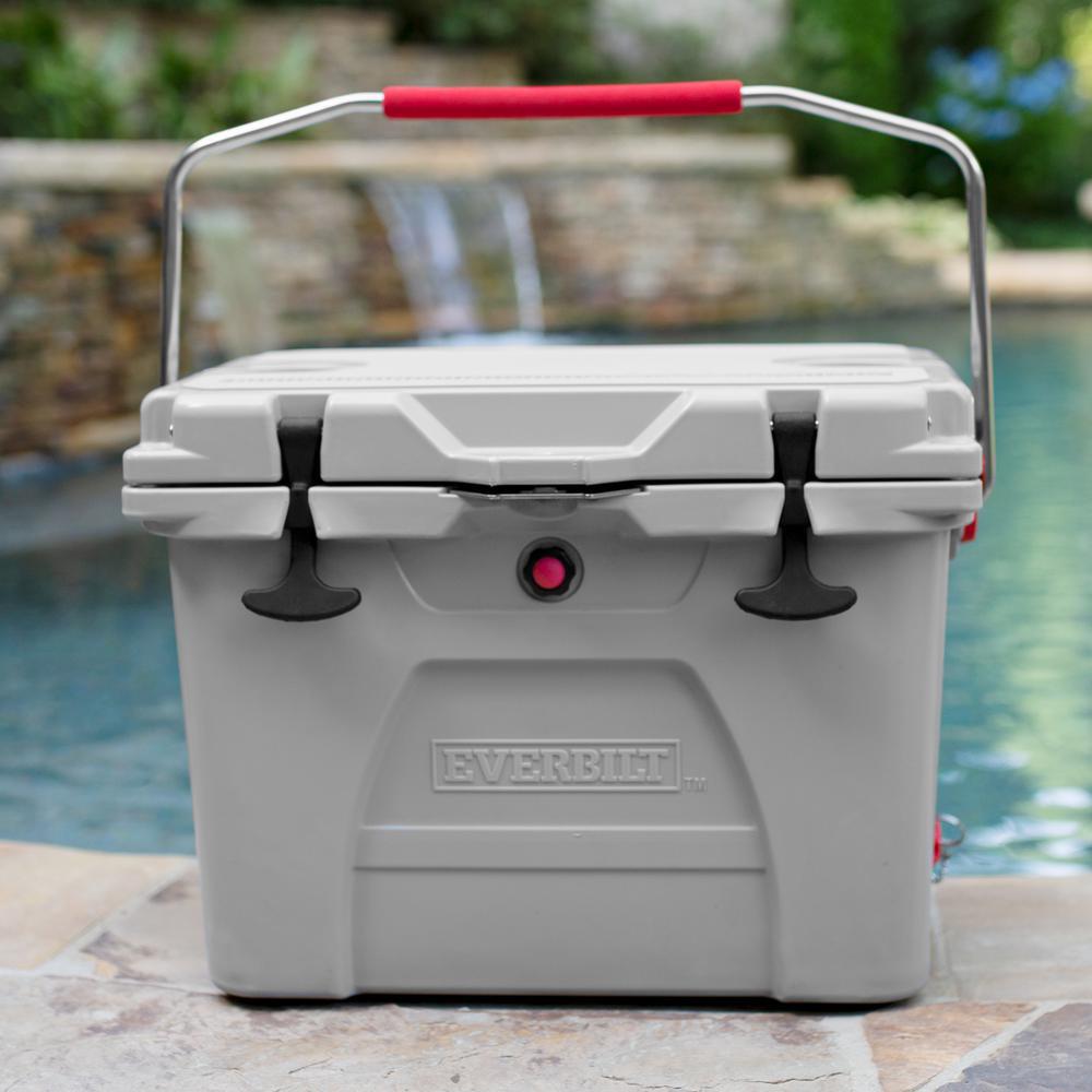 26 qt. High-Performance Cooler with Lockable Lid
