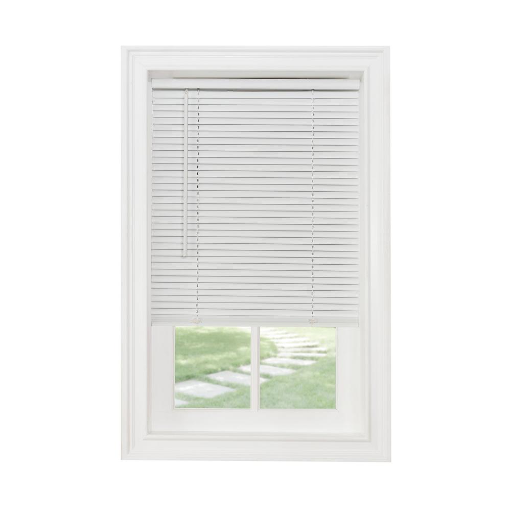 https://images.homedepot-static.com/productImages/2ffa80dc-1f0f-4cb1-bd7e-57deff433003/svn/white-achim-vinyl-mini-blinds-msg225wh06-64_1000.jpg