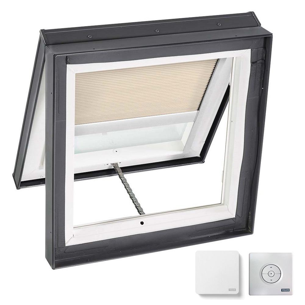 Fakro DRF 30 in. x 30 in. Venting Flat Roof DeckMount Roof Access