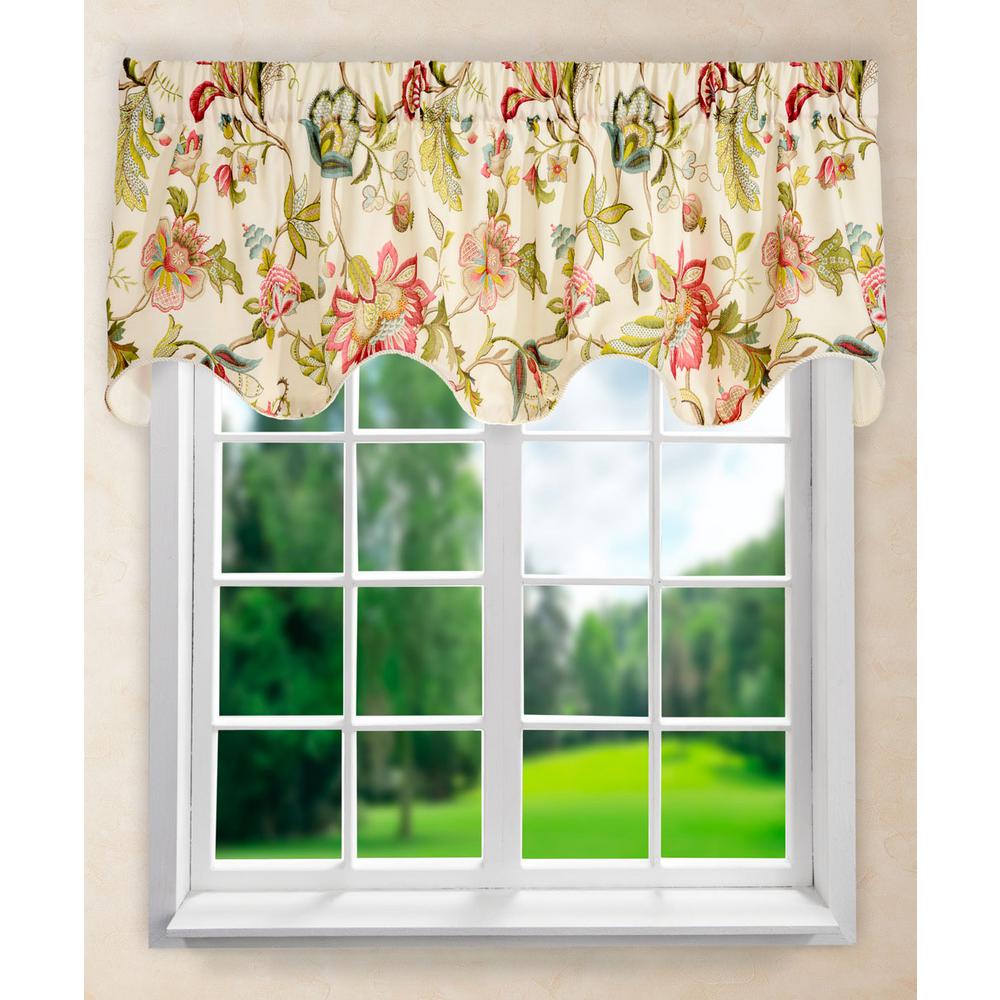 Brissac 17 In L Polyetser Lined Scallop Valance Red L Polyetser Lined Scallop Valance