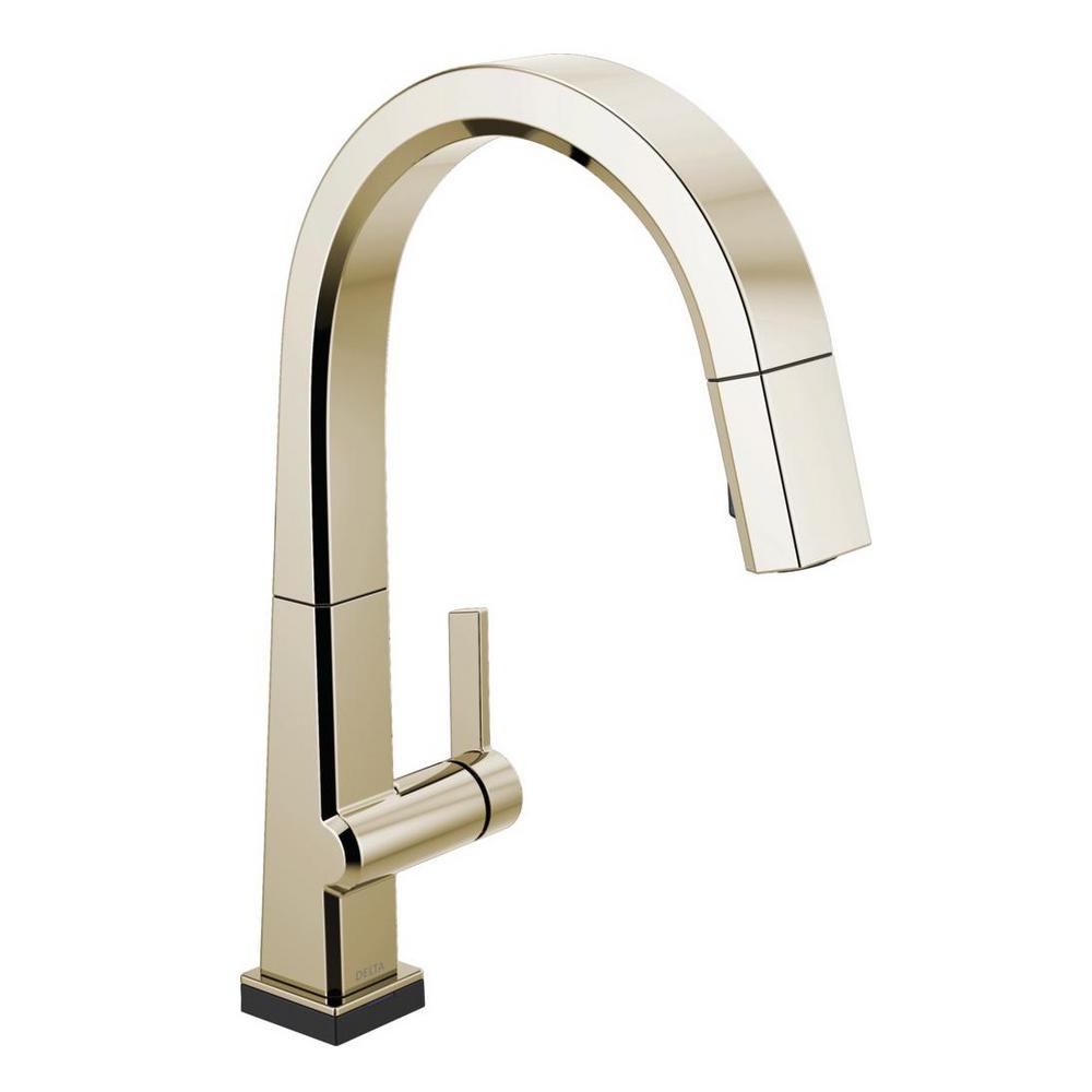 Delta Cassidy Touch SingleHandle PullDown Sprayer Kitchen Faucet in