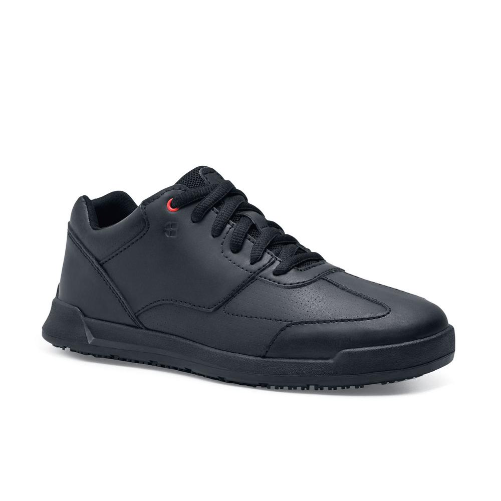 slip resistant gym shoes