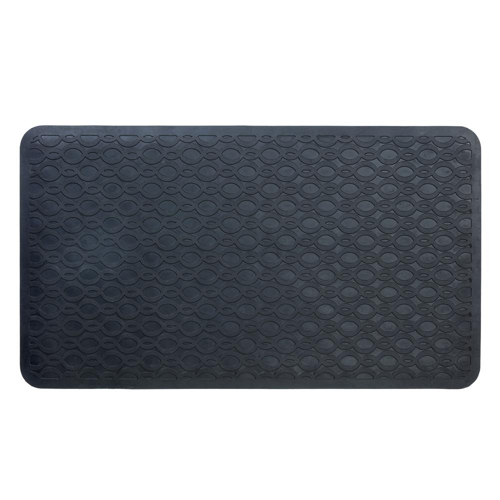 black rubber bath mat