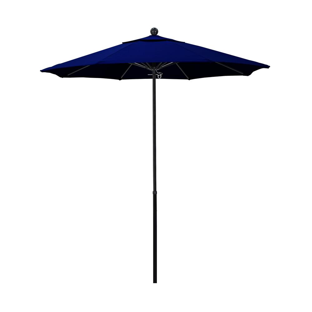 California Umbrella 7 5 Ft Fiberglass Market Push Lift Patio Umbrella In True Blue Sunbrella Effo758 5499 The Home Depot