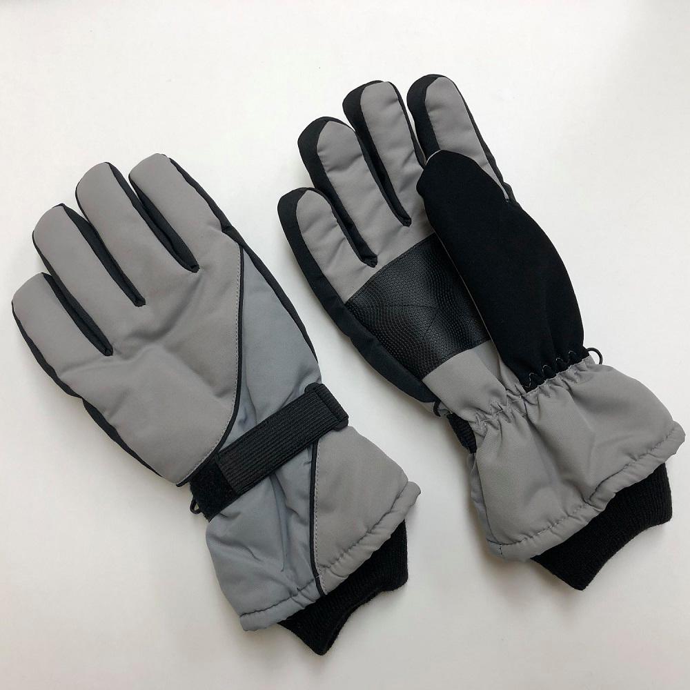grey ski gloves