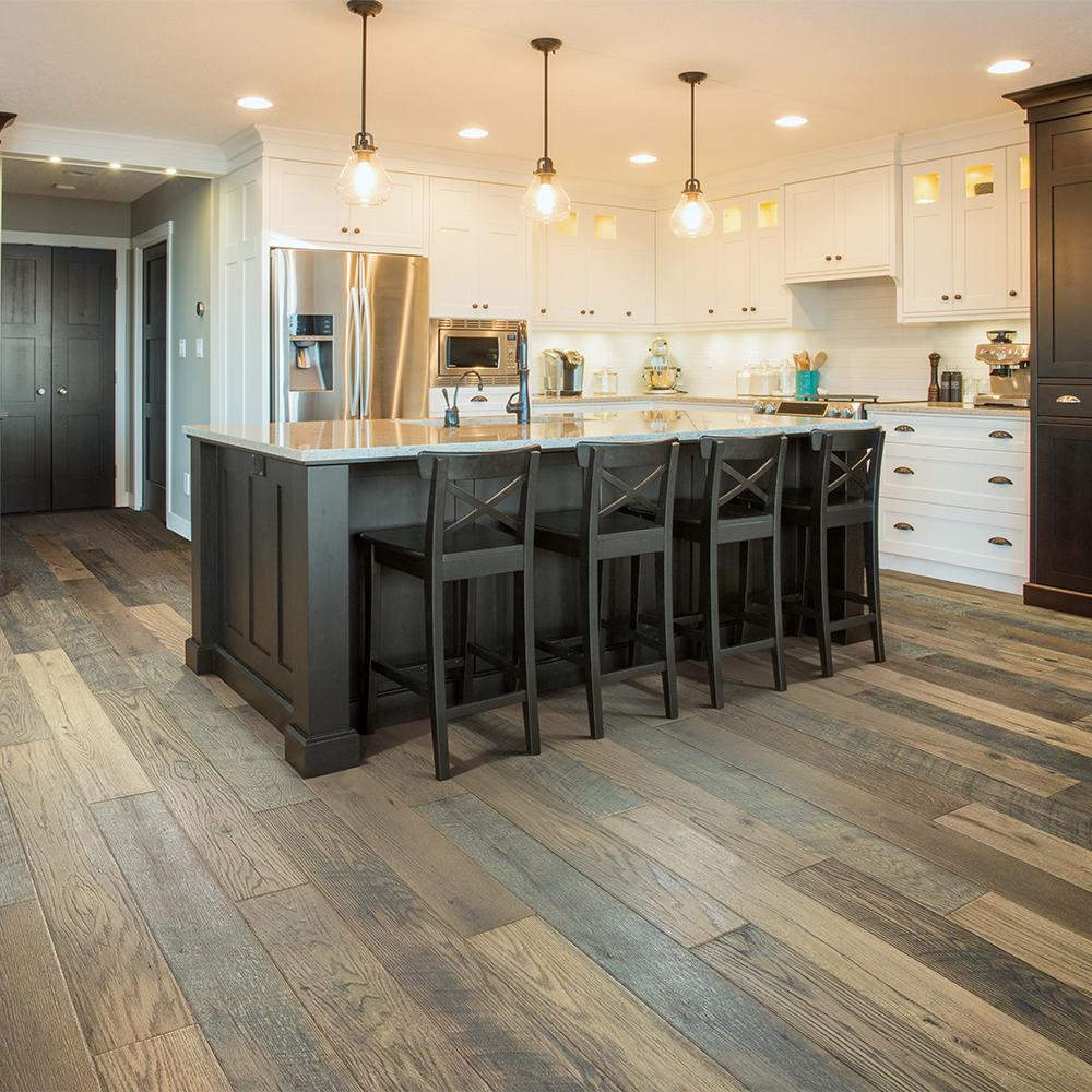 Pergo Outlast Waterproof Honeysuckle Oak 10 Mm T X 6 14 In W X 47 24 In L Laminate Flooring 451 36 Sq Ft Pallet Lf000988plt The Home Depot