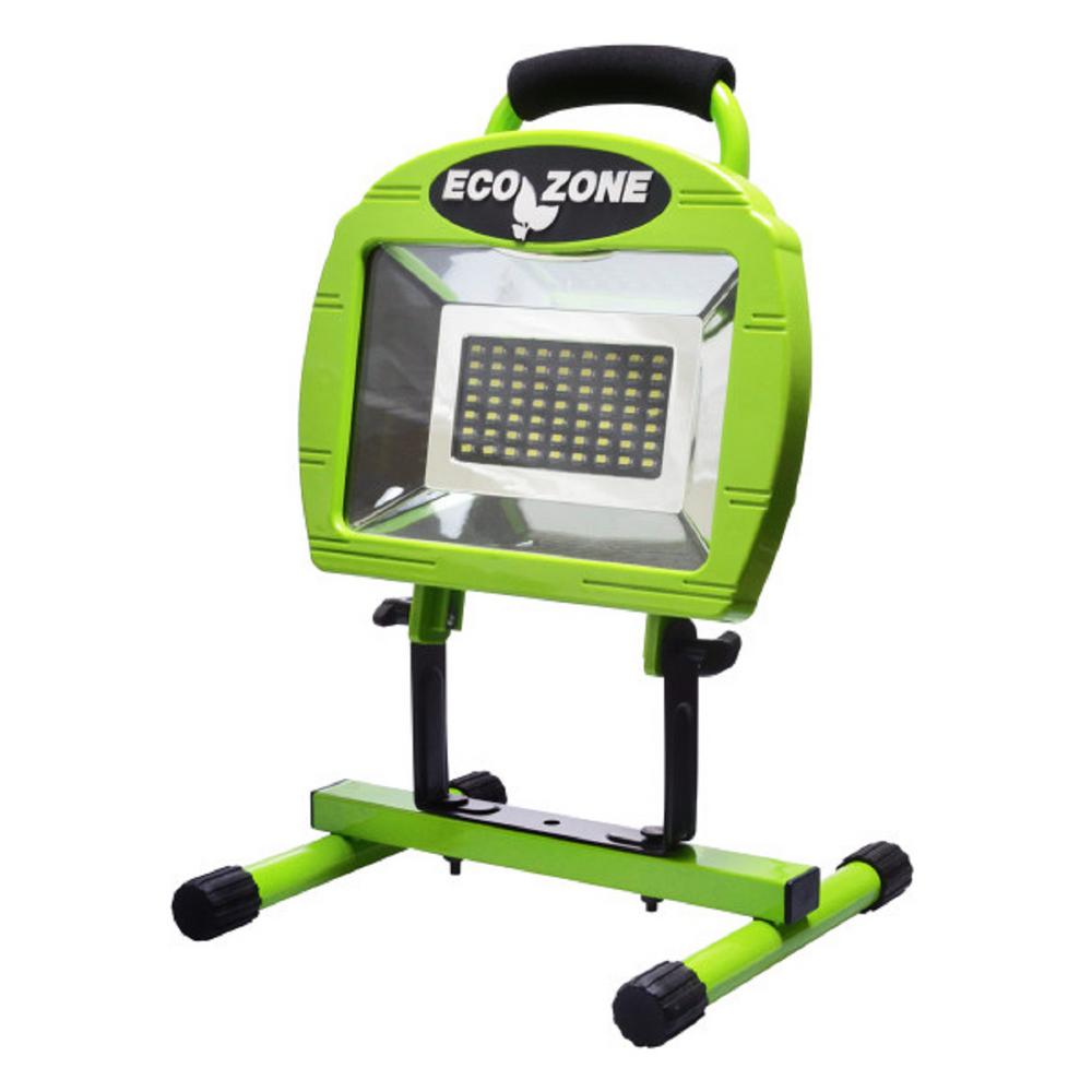 Southwire 1681Lumen High Intensity Portable LED Work Light with 6 ft