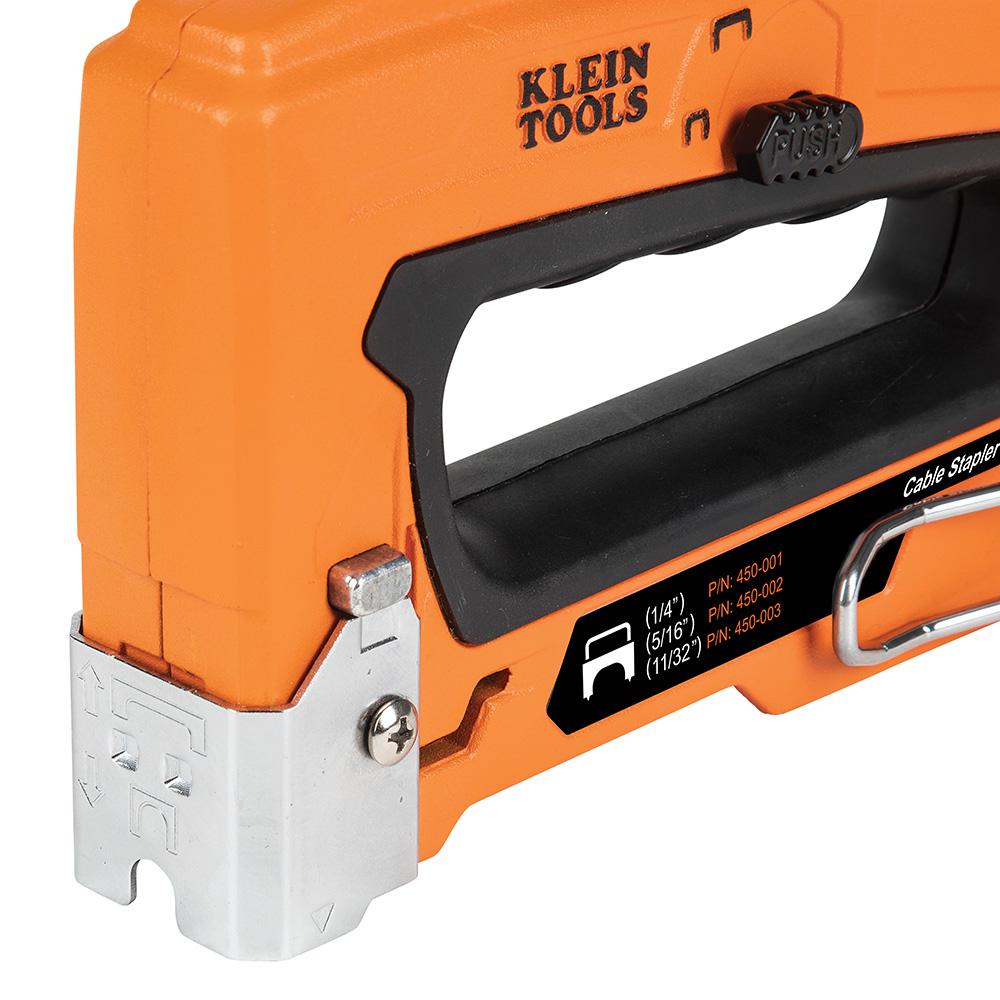 Klein Tools Loose Cable Stapler With 19 32 In X 11 32 In Insulated Staples 300 Pack M2o41192kit The Home Depot