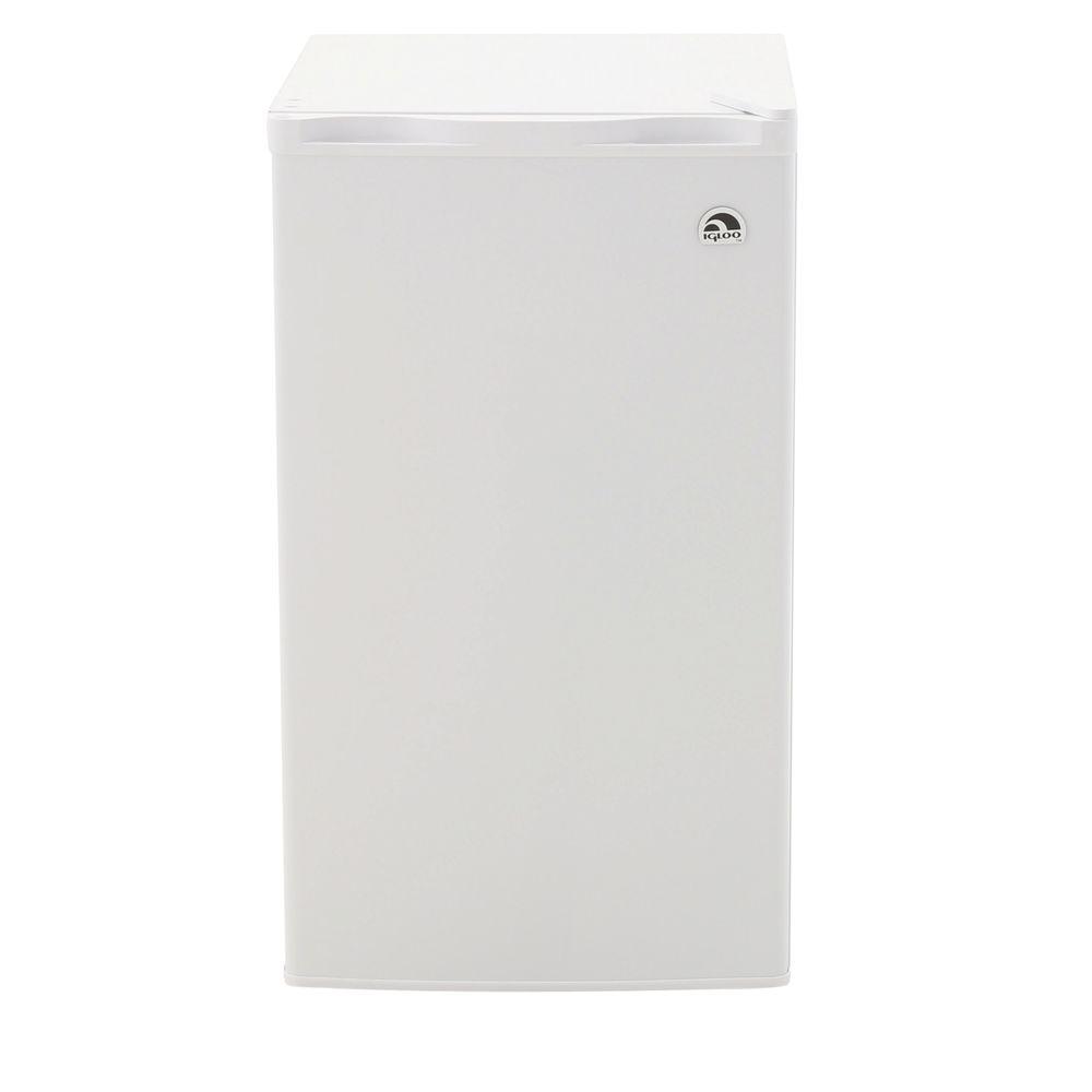 UPC 058465762728 product image for IGLOO Compact Refrigerator 3.2 cu. ft. Mini Refrigerator in White FR320 | upcitemdb.com